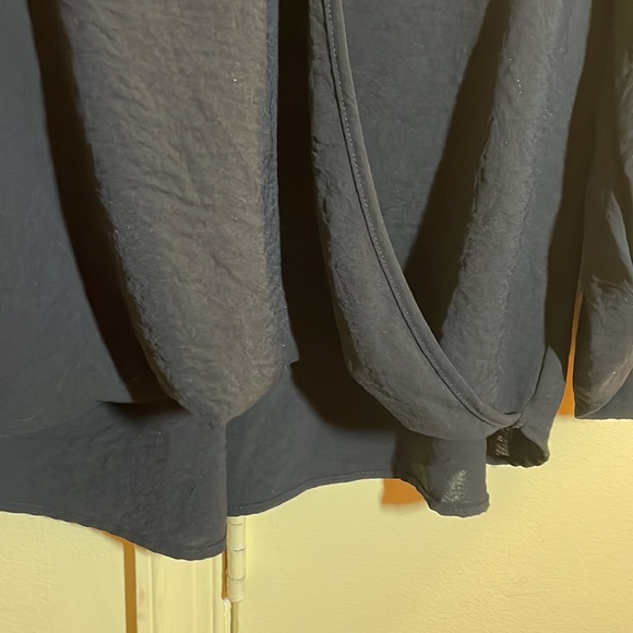 Entro Black low high top bishop sleeves size L - Picture 6 of 11